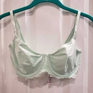 Victoria's Secret Dream Angels Push-up without Padding Bra - 32DDD US